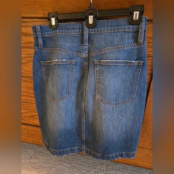 J. Crew Jeans 27p Button fly distressed skirt - Picture 4 of 8